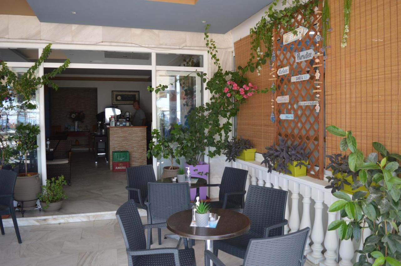 Iliana Hotel Paralia Exterior foto